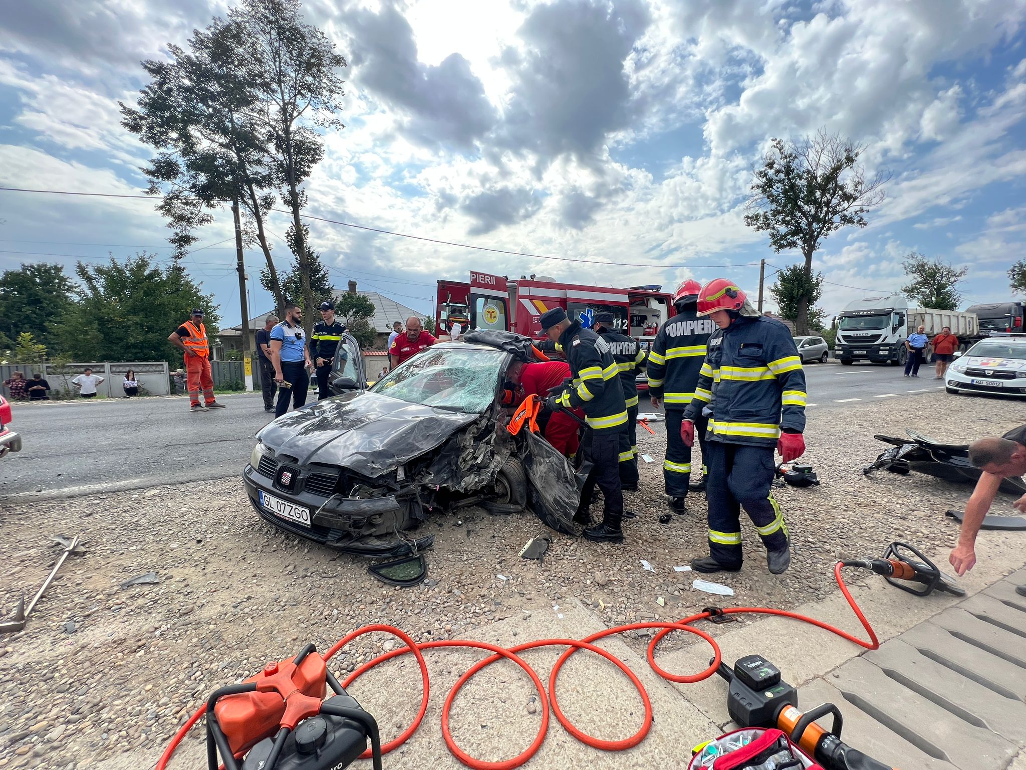 UPDATE: Grav accident cu victime la Şendreni! Traficul în zonă este blocat (VIDEO)