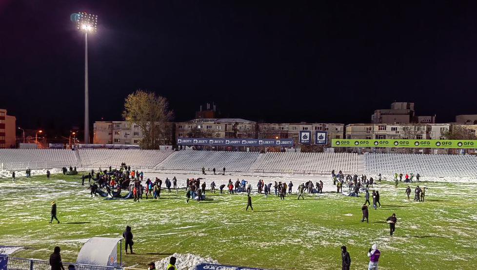 Începerea meciului Oţelul - Universitatea Craiova s-a amânat cu o oră 