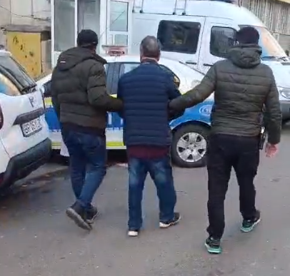 VIDEO: Hoţ de biciclete arestat la Brăila