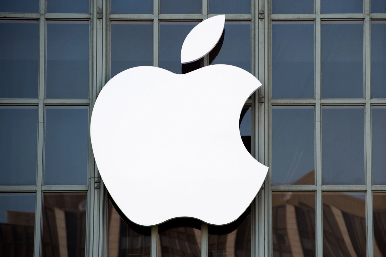Apple devine primul brand global de 1 trilion de dolari, iar valoarea Nvidia se triplează