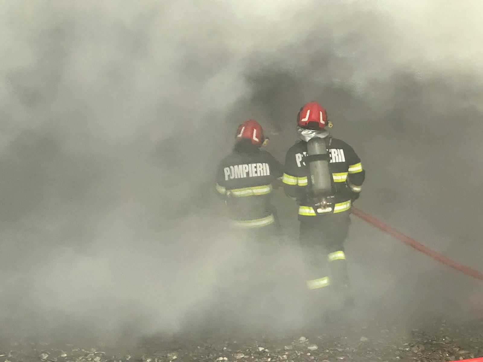 Incendiu la o tipografie din Galaţi