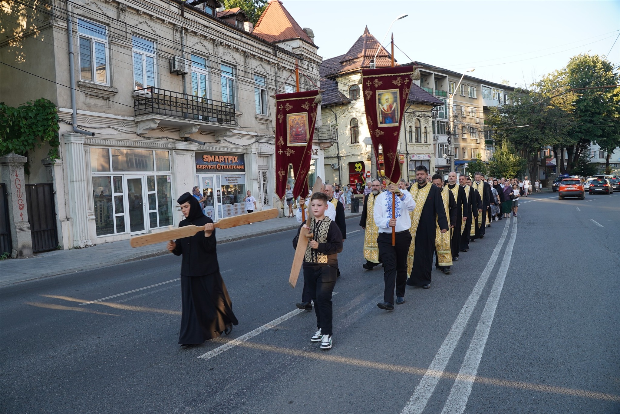 PROGRAMUL pelerinajului cu Icoana făcătoare de minuni a Maicii Domnului în Arhiepiscopia Dunării de Jos