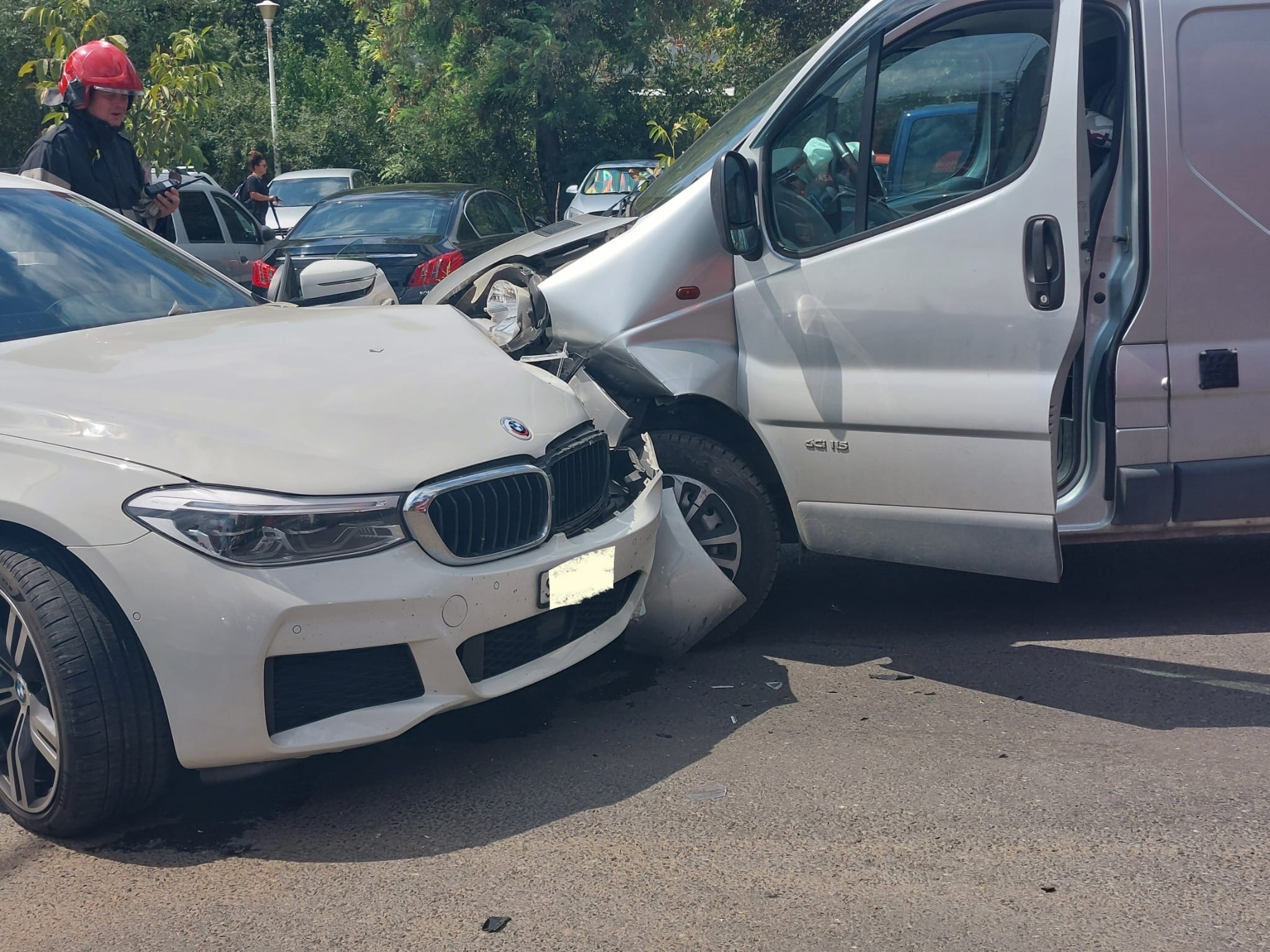 Accident provocat de un șofer rupt de beat, pe str. Barboși!