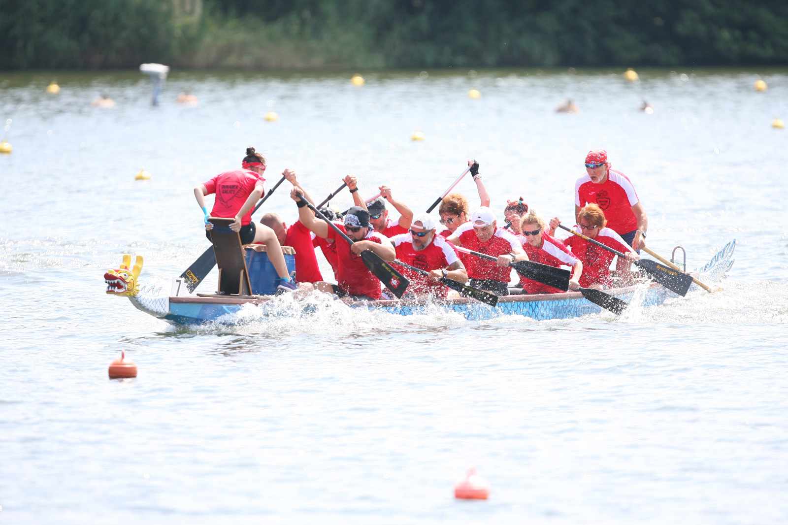 Salbă de medalii de aur, argint şi bronz pentru canotorii seniori şi Masters de la CSM Dunărea Galaţi  