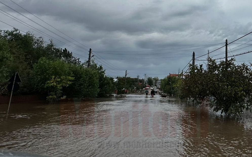 Se suspendă cursurile în 25 de şcoli din localităţile afectate de inundaţii