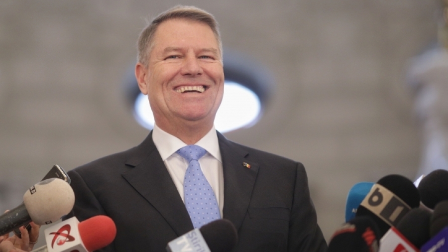 PNL cere Parlamentului să se modifice legea pentru ca Iohannis să candideze la Senat fără să demisioneze