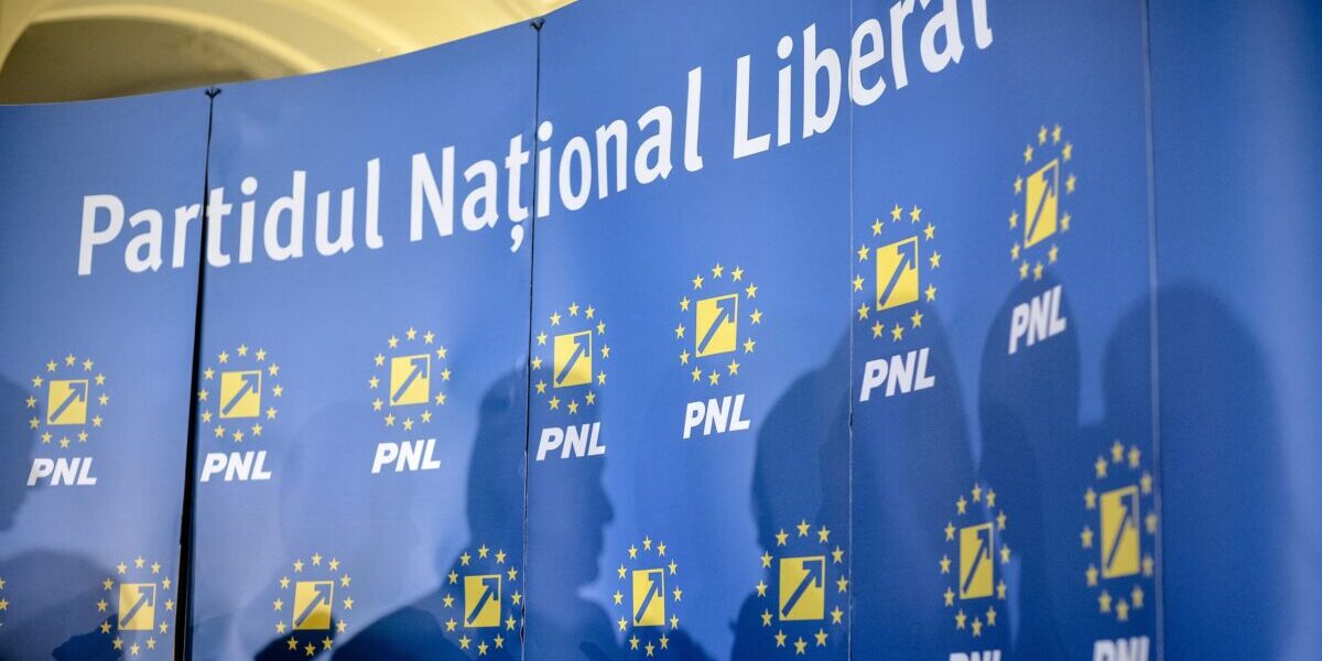 PNL Galaţi a trimis la Bucureşti lista cu candidaţii la alegerile parlamentare, în ordine alfabetică