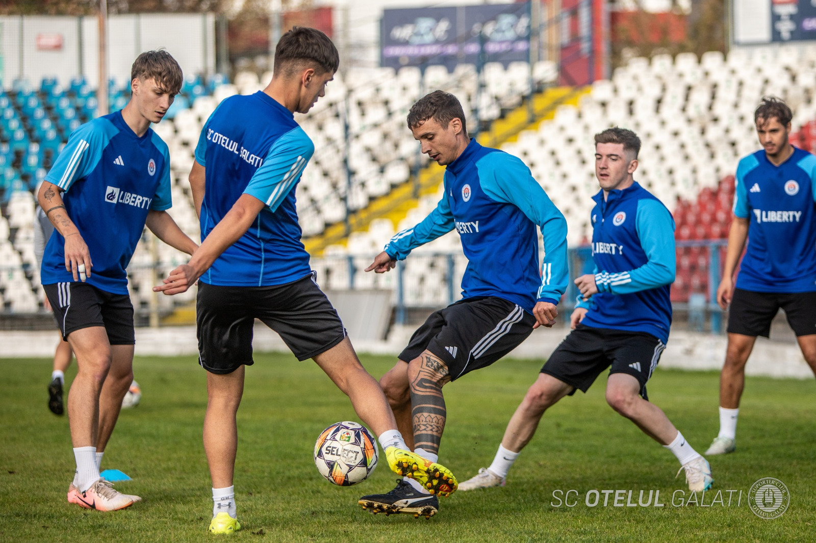 Oţelul joacă în fieful liderului U Cluj