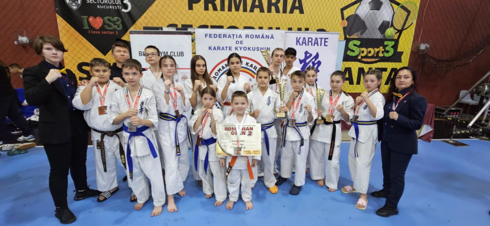 15 medalii de aur, argint şi bronz pentru ACS Triumf Dojo la concursul internaţional de la Bucureşti