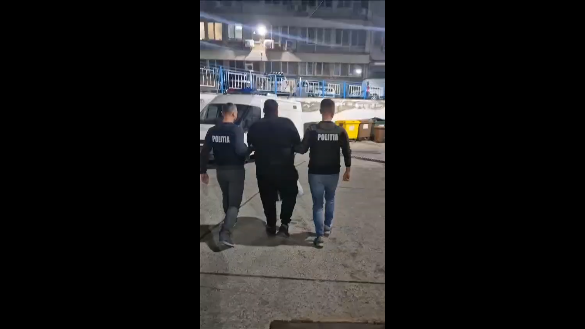 VIDEO: Un tânăr din Brăila, hoţ în serie din maşini, arestat preventiv