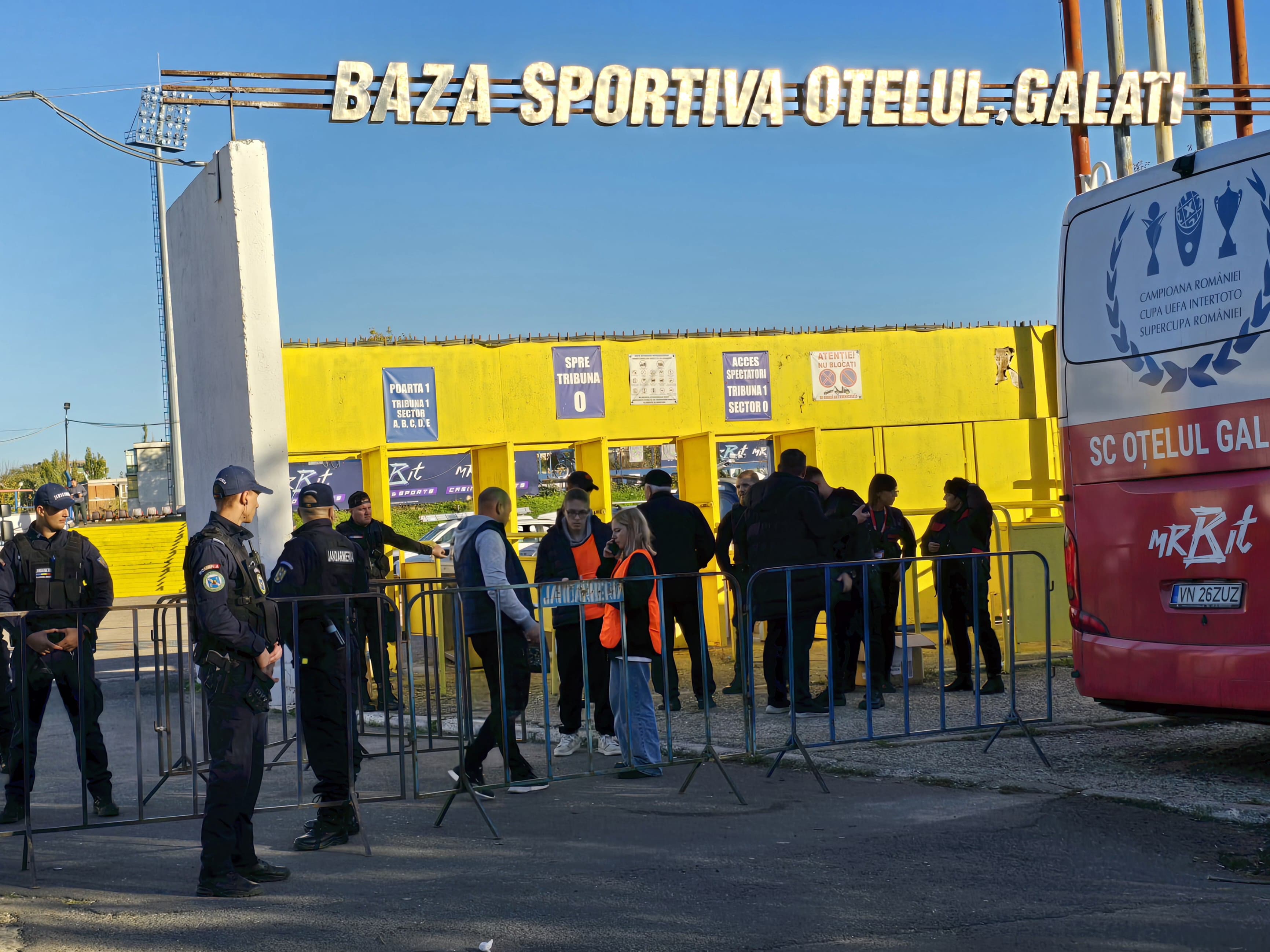 Măsuri de ordine publică la meciul de fotbal dintre Oţelul Galaţi şi F.C. Botoşani