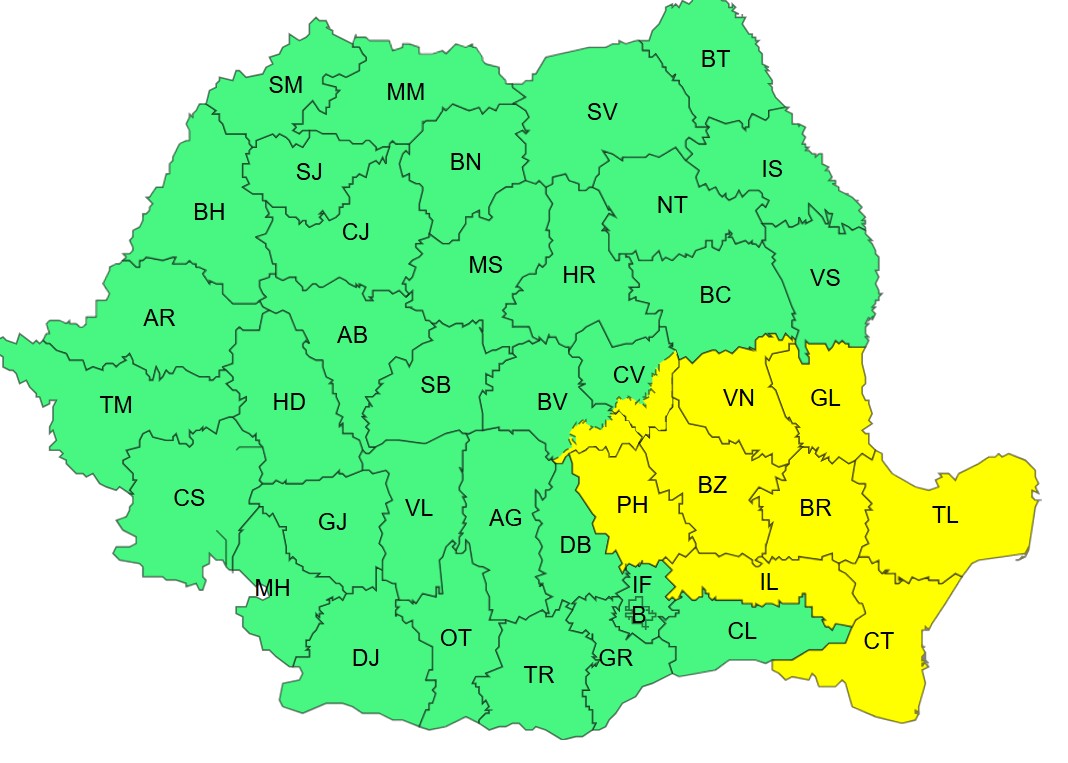 Atenţionări meteo de răcire accentuată, vânt puternic şi ninsori