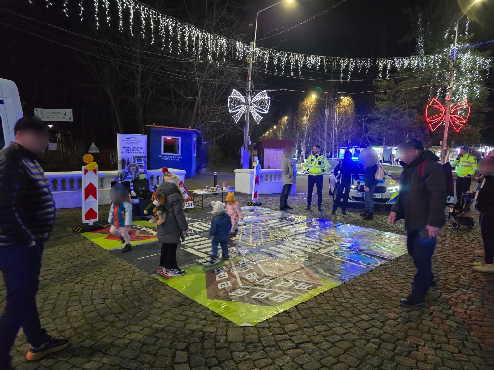 VIDEO: Educaţie rutieră pentru cei mici, la Târgul de Crăciun din Brăila