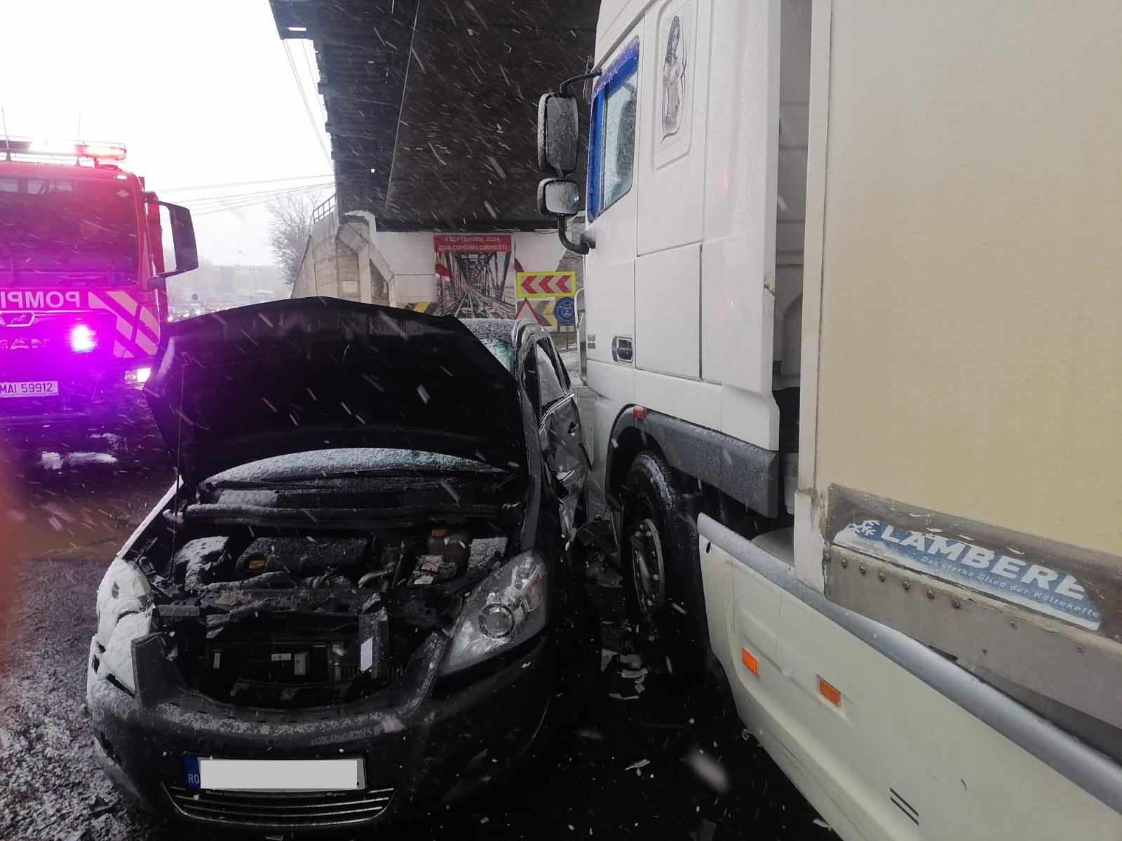 Accident cu victimă, în zona podului de la Cosmeşti 