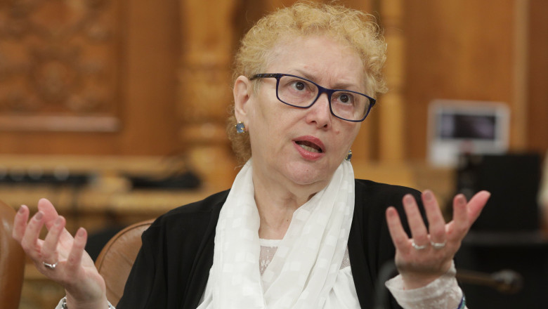 Renate Weber: 'Cartel Alfa' şi AUR au solicitat Avocatului Poporului să atace la CCR 'Ordonanţa trenuleţ'