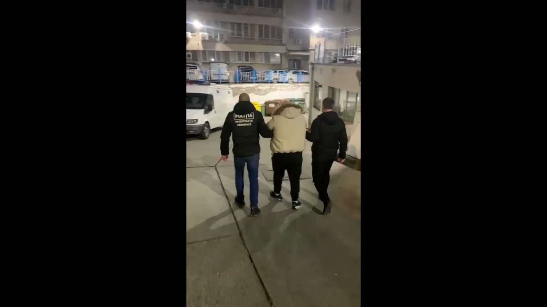 VIDEO: Brăilean reţinut de poliţişti pentru tâlhărie calificată şi şantaj