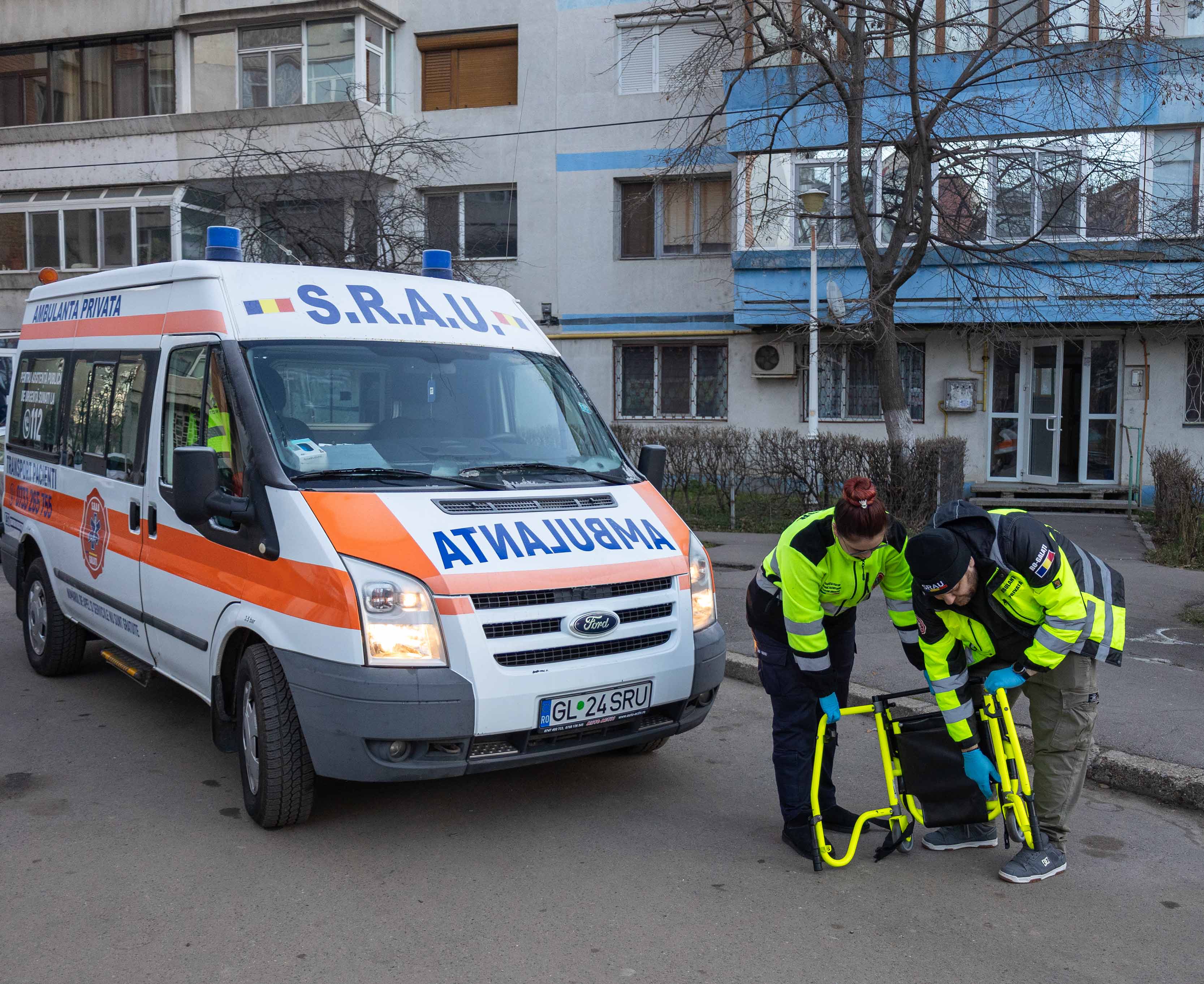 Transport gratuit cu ambulanţa socială la Galaţi