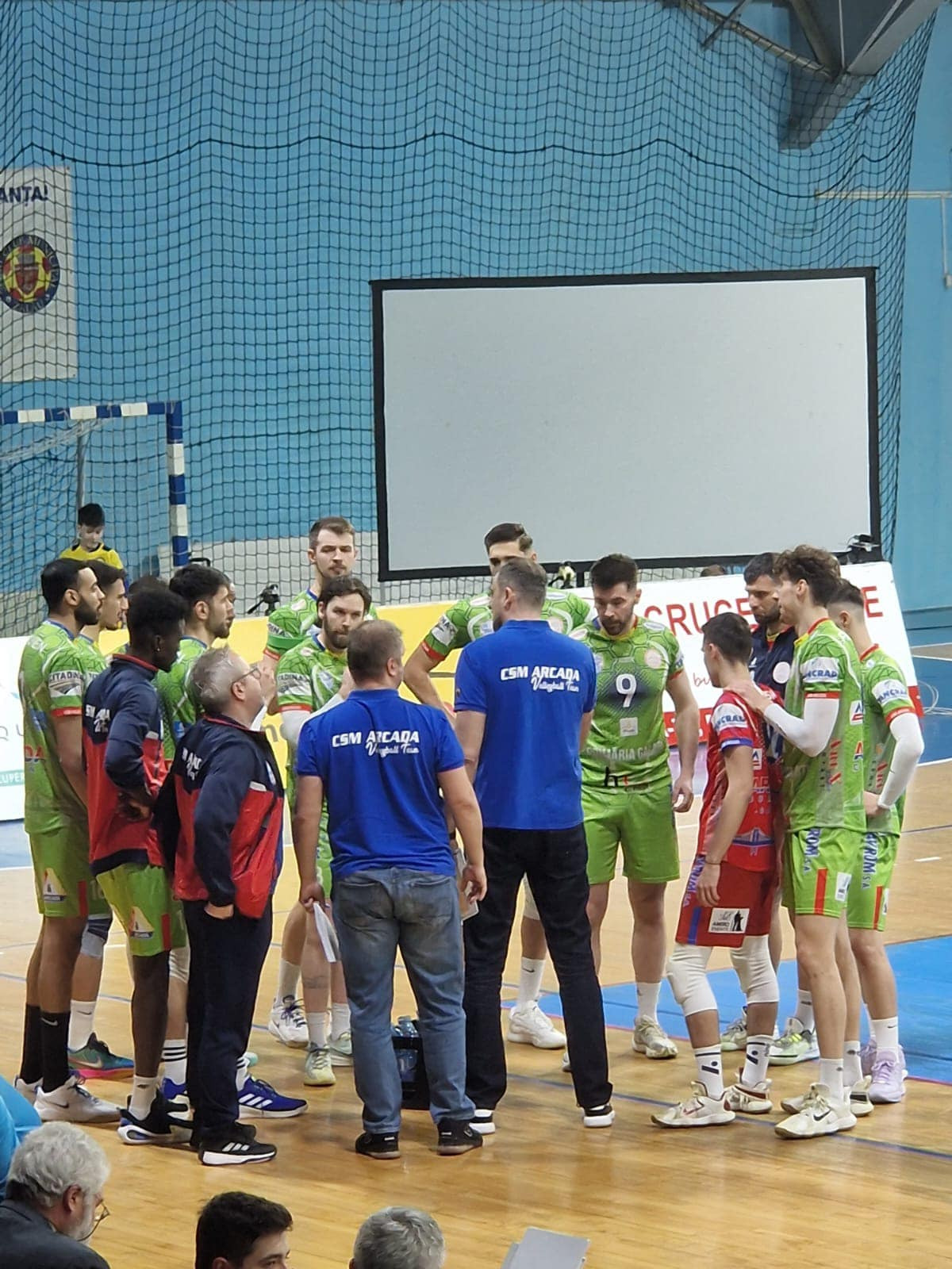 Volei masculin: CSM Arcada a terminat sezonul regular pe locul 5 şi poate rata calificarea în semifinale