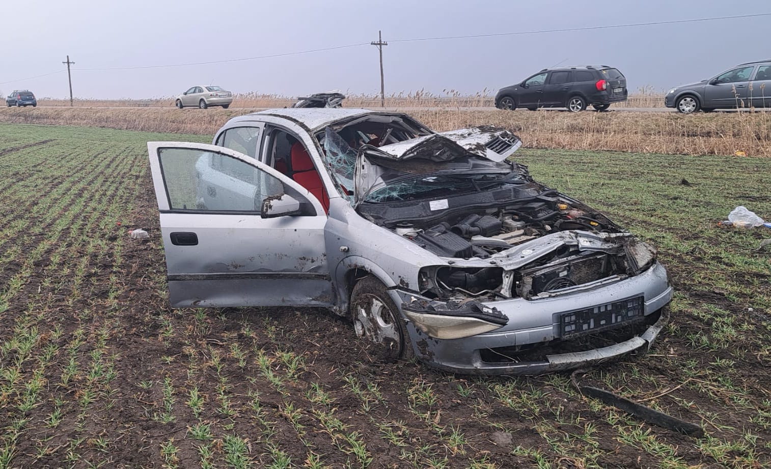 UPDATE: Grav accident în județul Brăila: Tânărul preluat de elicopterul SMURD a murit