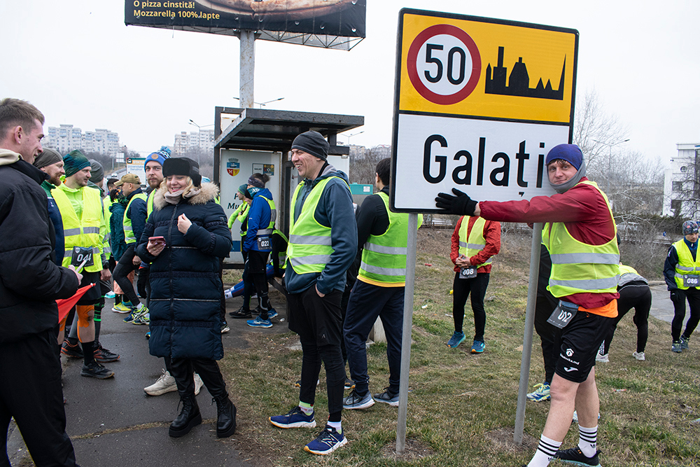 FOTO: Popasul ultramaratoniştilor Rubicon 2025 (Bucureşti-Chişinău) la Galaţi