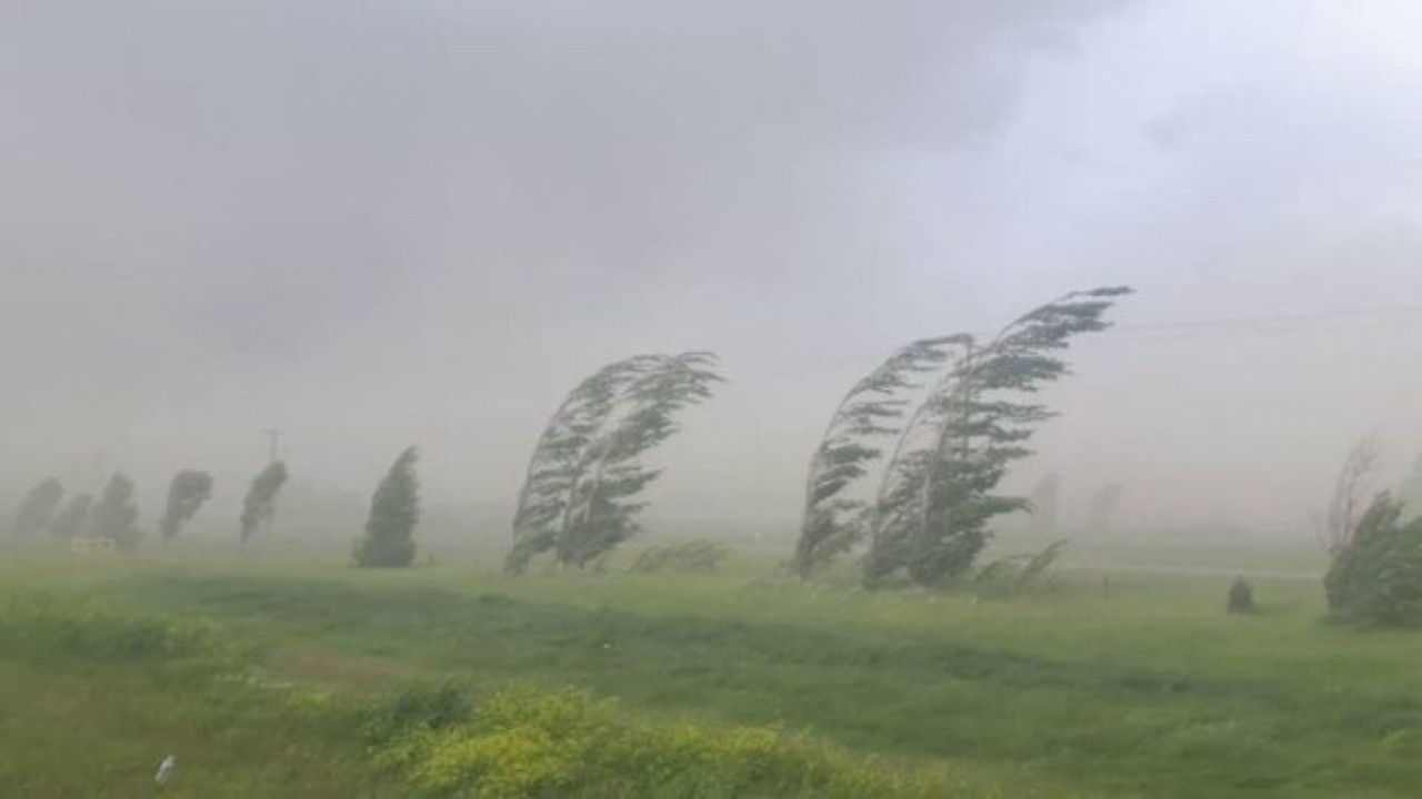 Vreme severă imediată la Galaţi! COD GALBEN de vânt puternic în 35 de localităţi