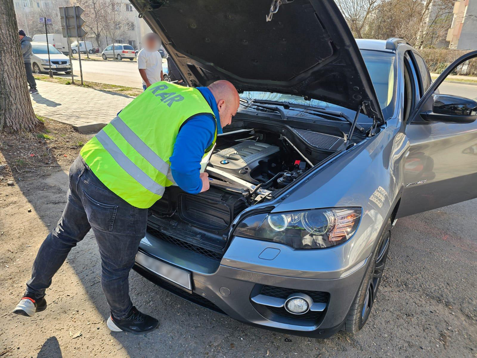 Sicrie pe 4 roţi! Peste jumătate din maşinile verificate de RAR în trafic anul trecut la Galaţi, cu probleme