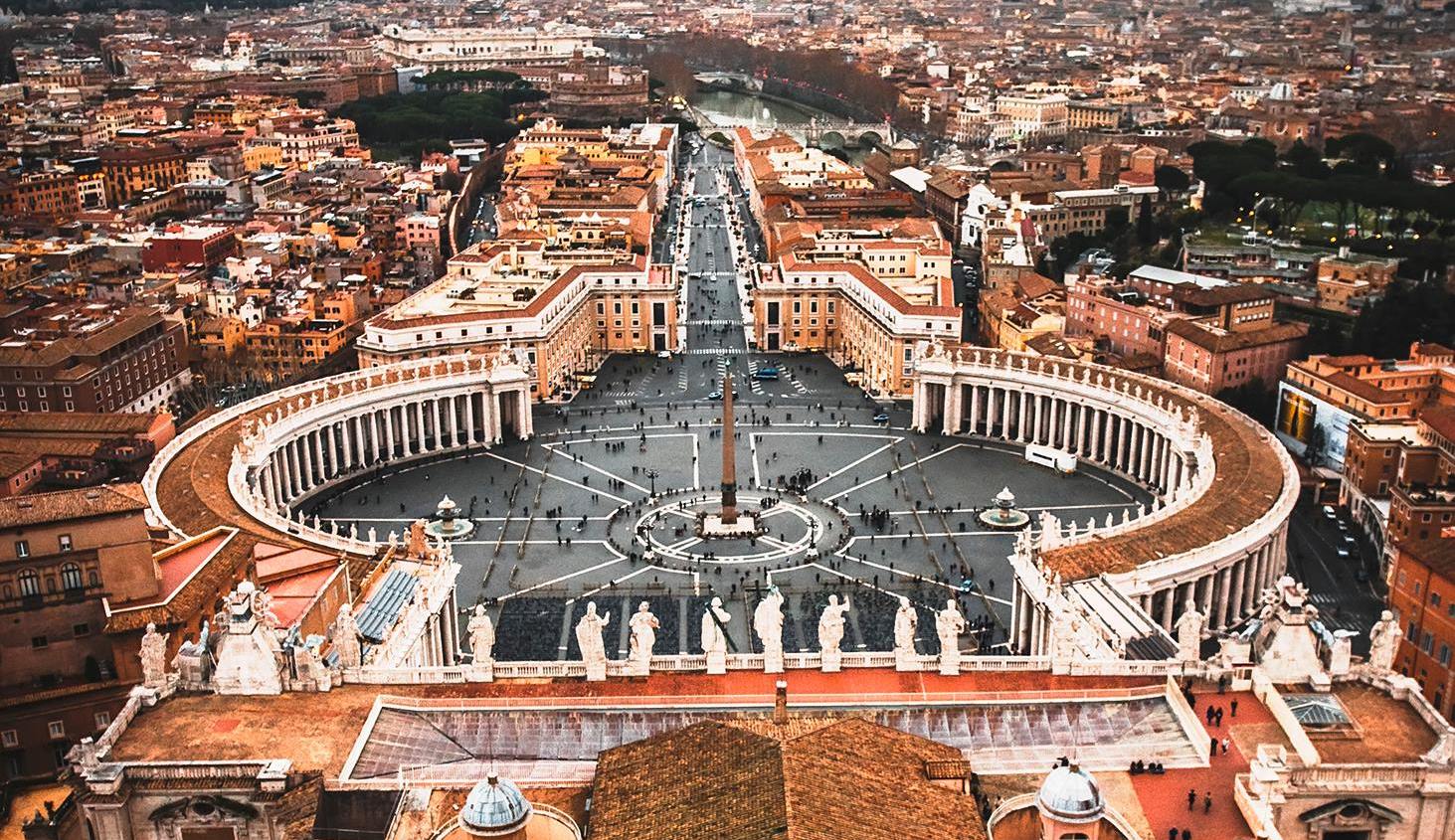 Vaticanul taie semnalul telefoanelor pe timpul Conclavului