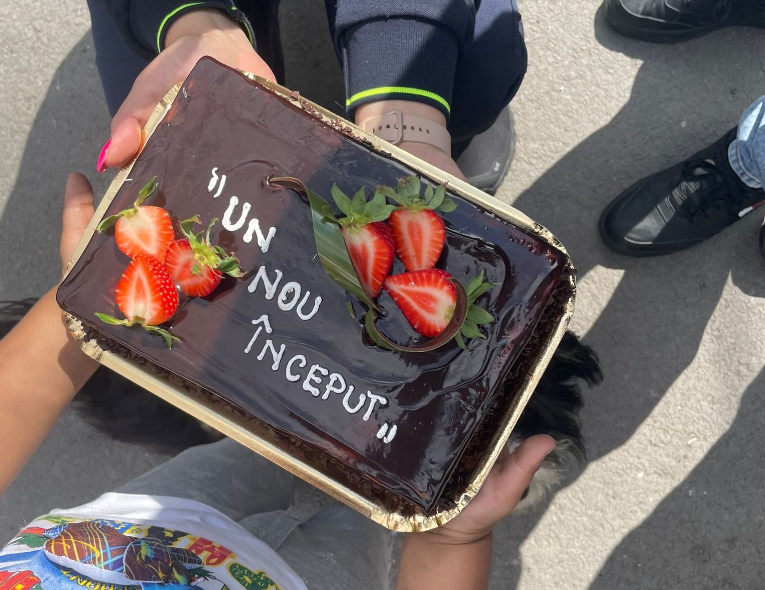 «Un nou început!» Ajutor din partea poliţiei pentru o familie rămasă fără casă după un incendiu, la Brăila