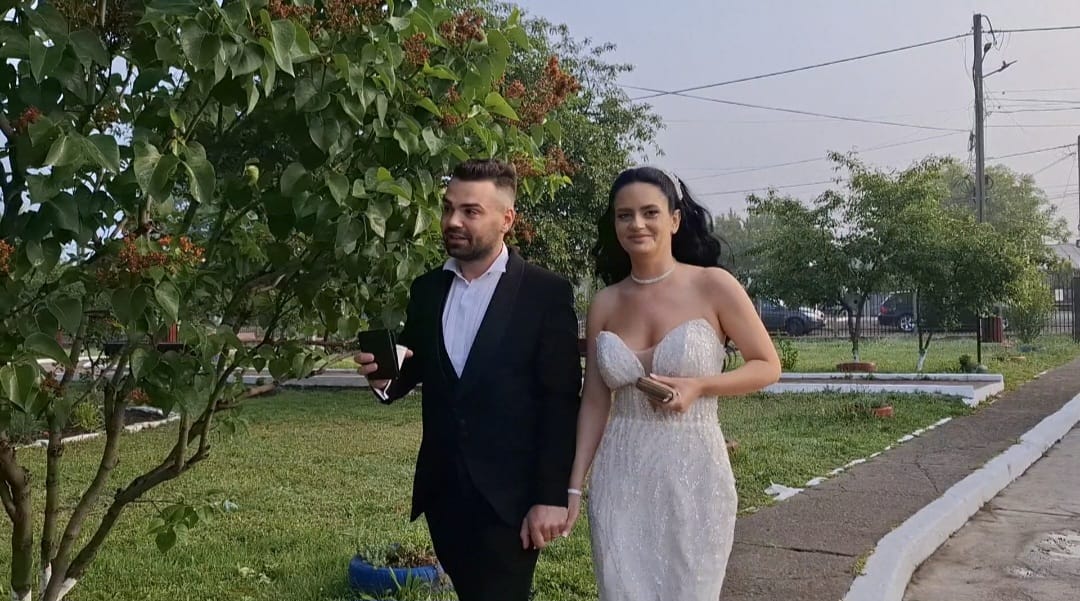 Șendreni: De la nuntă, direct la votare - VIDEO