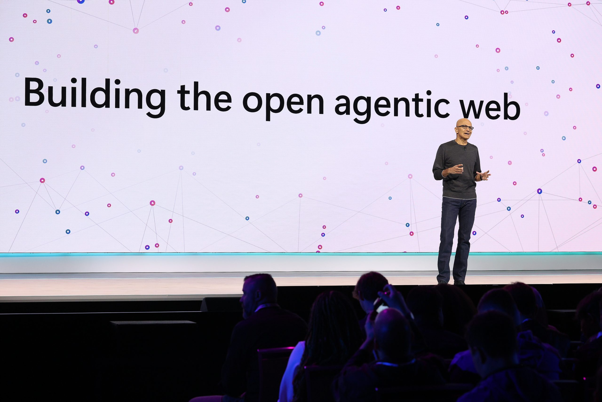Microsoft Build 2025: Agenţii AI autonomi devin fundamentul unui nou web deschis şi colaborativ
