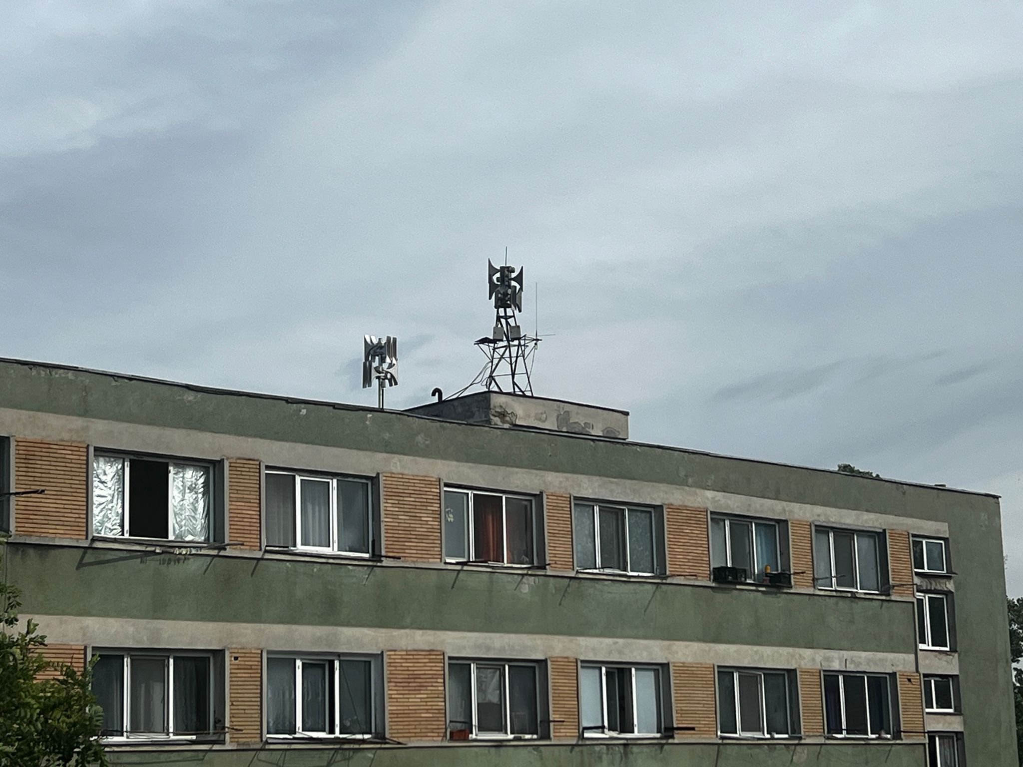 O sirenă de alarmare a populaţiei din cartierul Siderurgiştilor Vest a răsunat în această seară