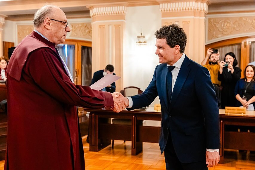 CCR a validat rezultatele prezidenţialelor! Nicuşor Dan: Promit să fiu un preşedinte care apără democraţia
