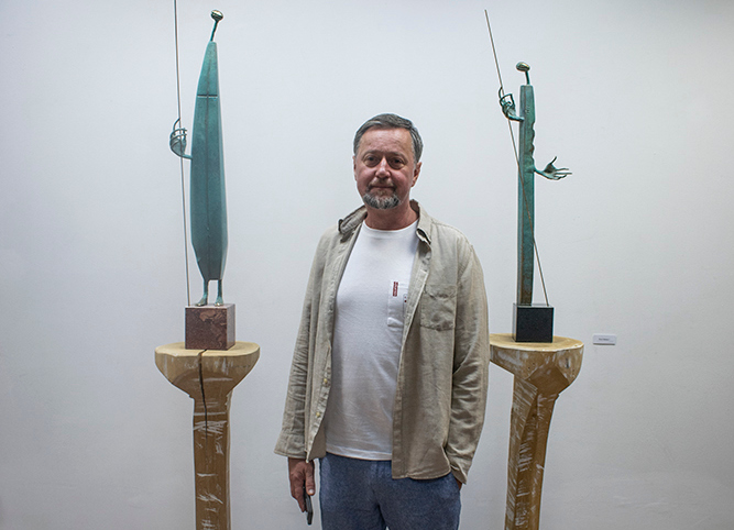 Liviu Bumbu deschide porţile „Templului Interior” la Muzeul de Artă Vizuală din Galaţi