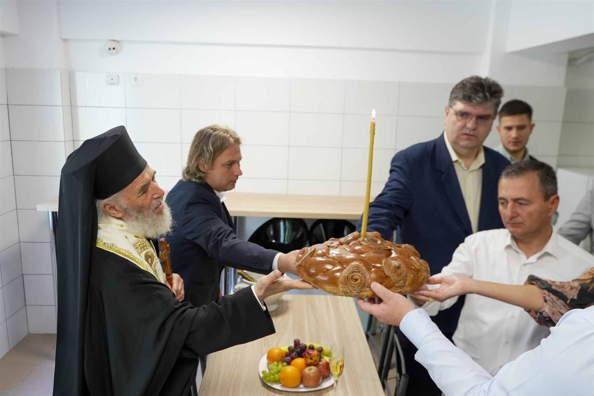 FOTO: A fost sfinţit noul cămin studenţesc din Galaţi