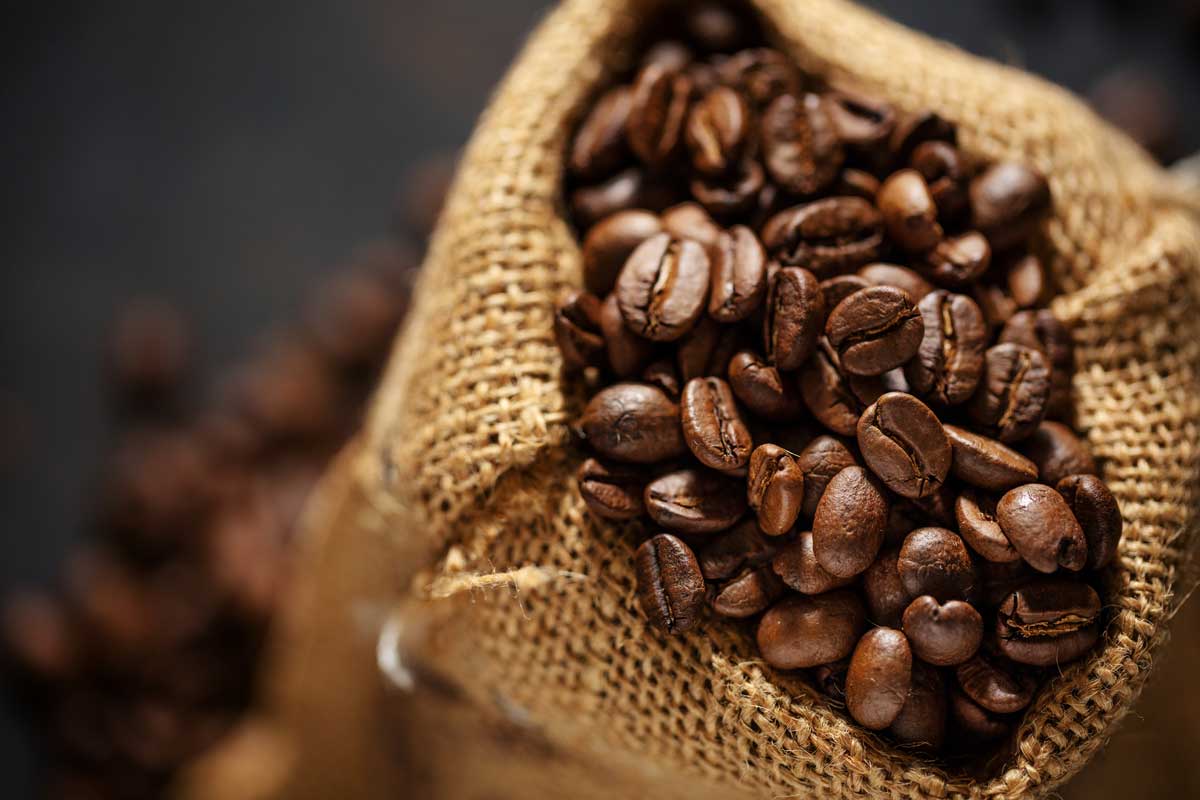 Cererea mondială de cafea va scădea în 2025 din cauza preţurilor mari