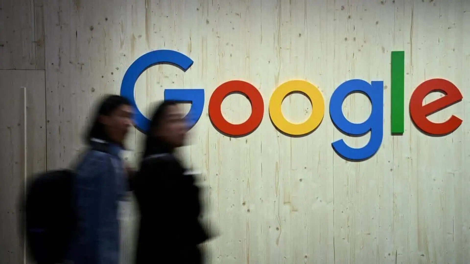 Verificarea vârstei în aplicaţii: între protecţia copiilor şi supravegherea digitală. Google şi Apple versus Meta şi UE