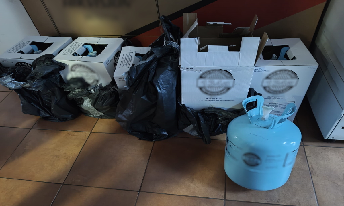 Contrabandă! Transport ilegal de butelii oprit la Oancea