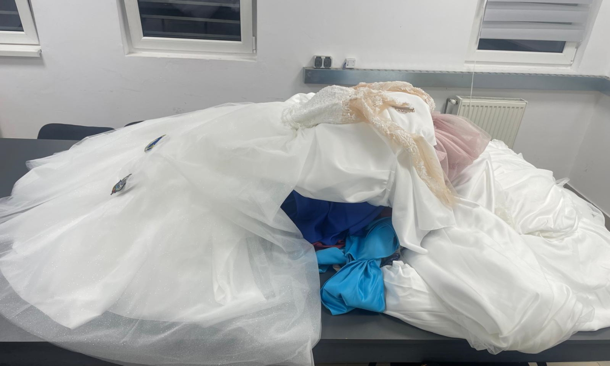 Contrabandă cu stil, cu rochii de mireasă de lux