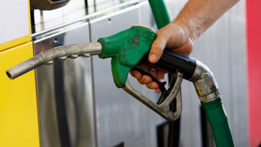 Carburanţii se scumpesc de la 1 august: Preţurile la pompă pot ajunge aproape de pragul de 8 lei/litru