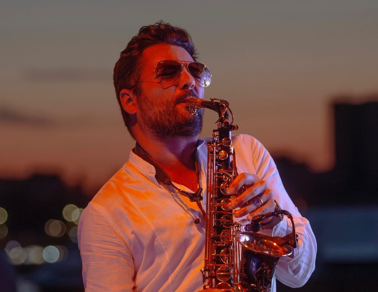Mr. Saxobeat, White Trumpet şi DJ Ciprian Boşcu, show în weekend la Galaţi