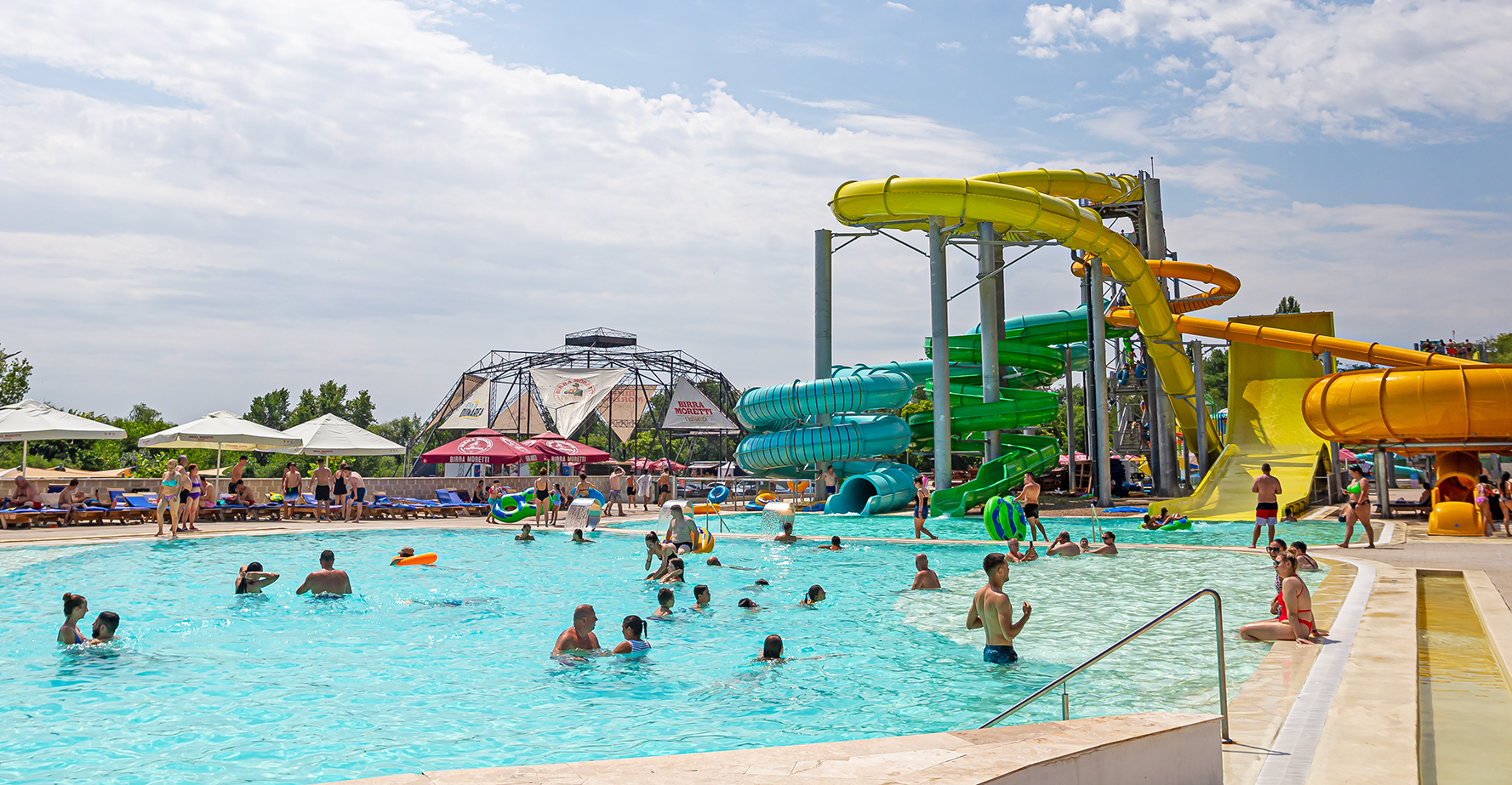 Aici te poţi “bălăci” în siguranţă la Galaţi! Lista piscinelor din judeţ verificate de DSP