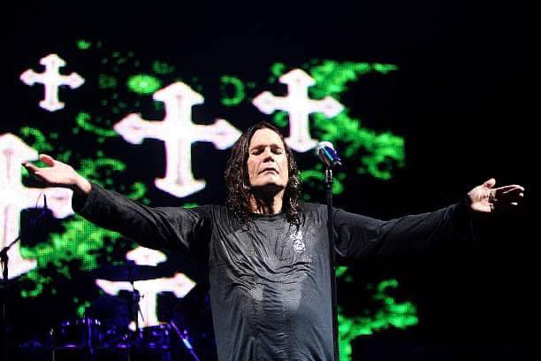 Legendarul OZZY OSBOURNE a murit