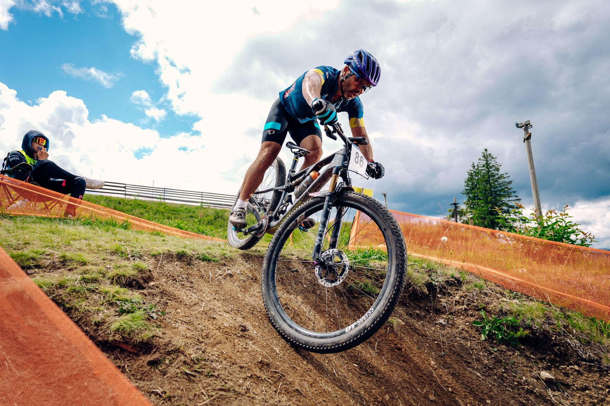 Gălăţeanul Marius Ionaşcu, de la Tibiscus, dublu campion naţional la cross-country