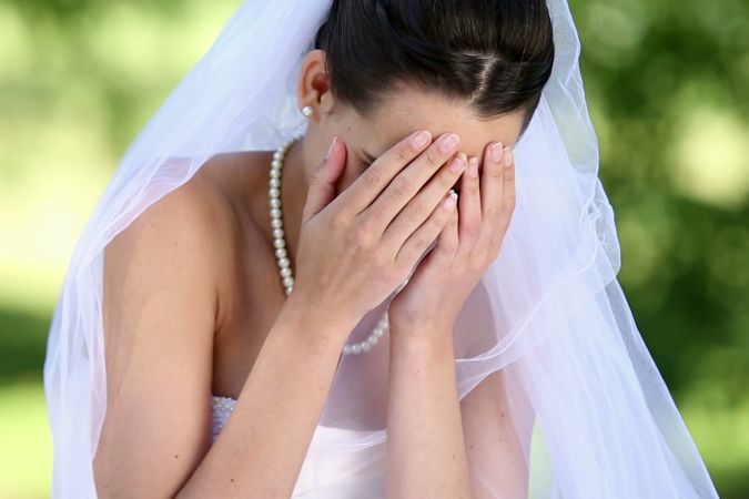 Galaţi: Bătaie la nuntă, la Drăgăneşti! Nuntaş în spital şi bunuri distruse