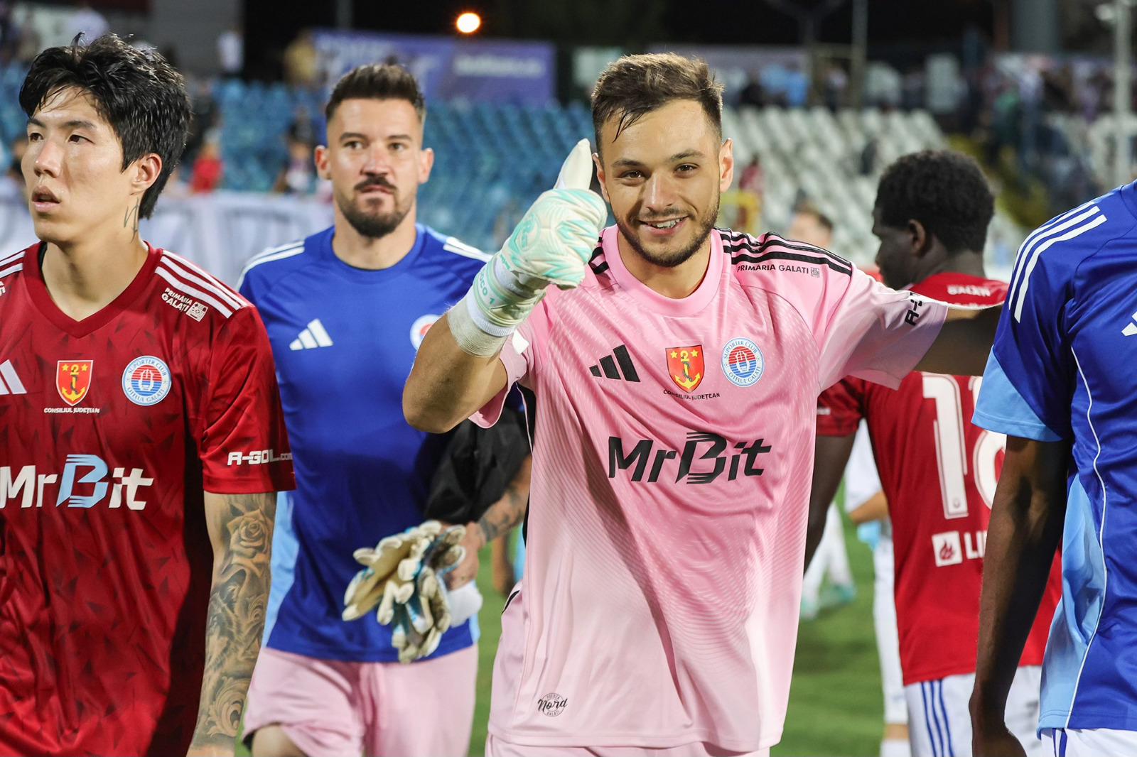 «Mă bucur că mi-am făcut treaba!» Portarul Oţelului, Cosmin Dur-Bozoancă, după remiza cu Rapid de la Galaţi