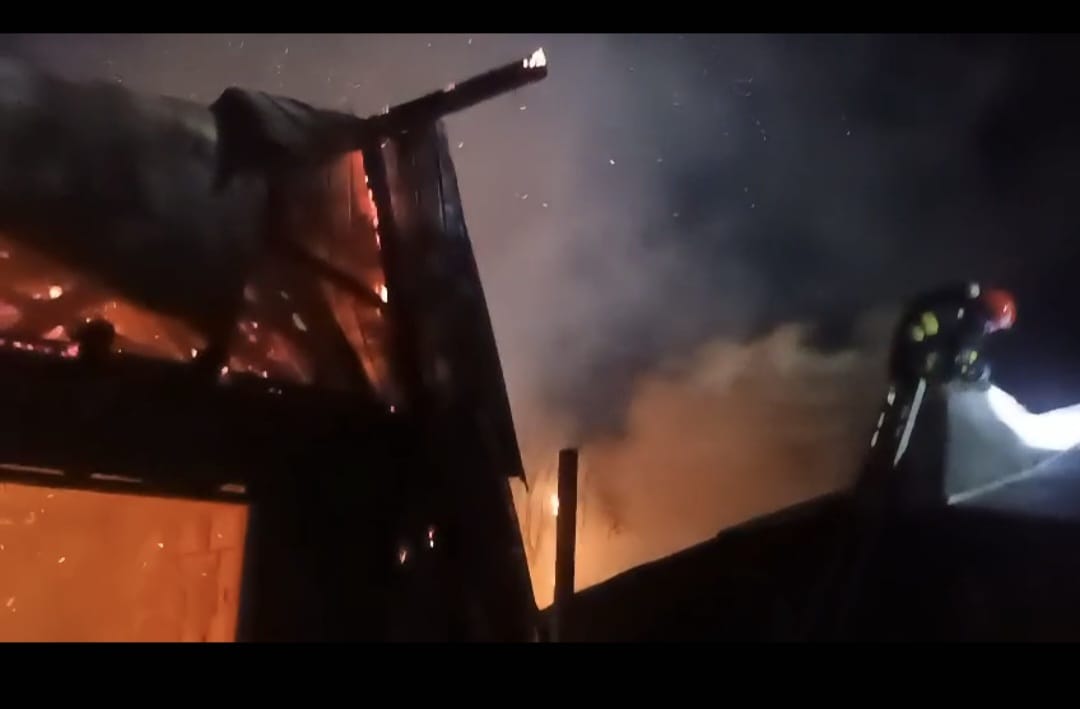 Incendiu violent la Matca