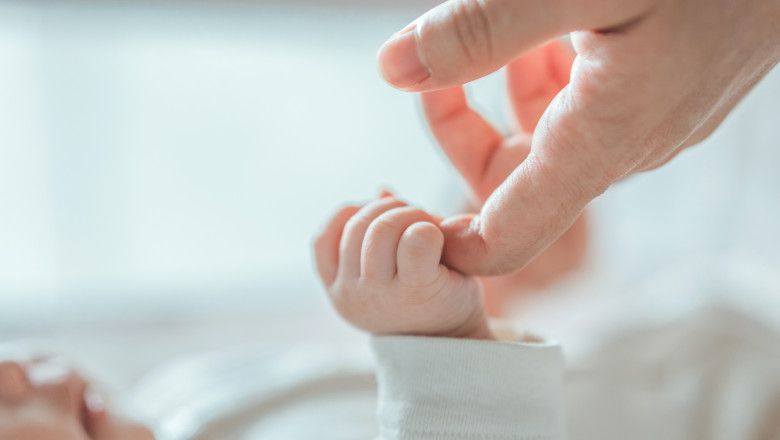 A scăzut numărul beneficiarilor de indemnizaţie pentru creşterea copilului