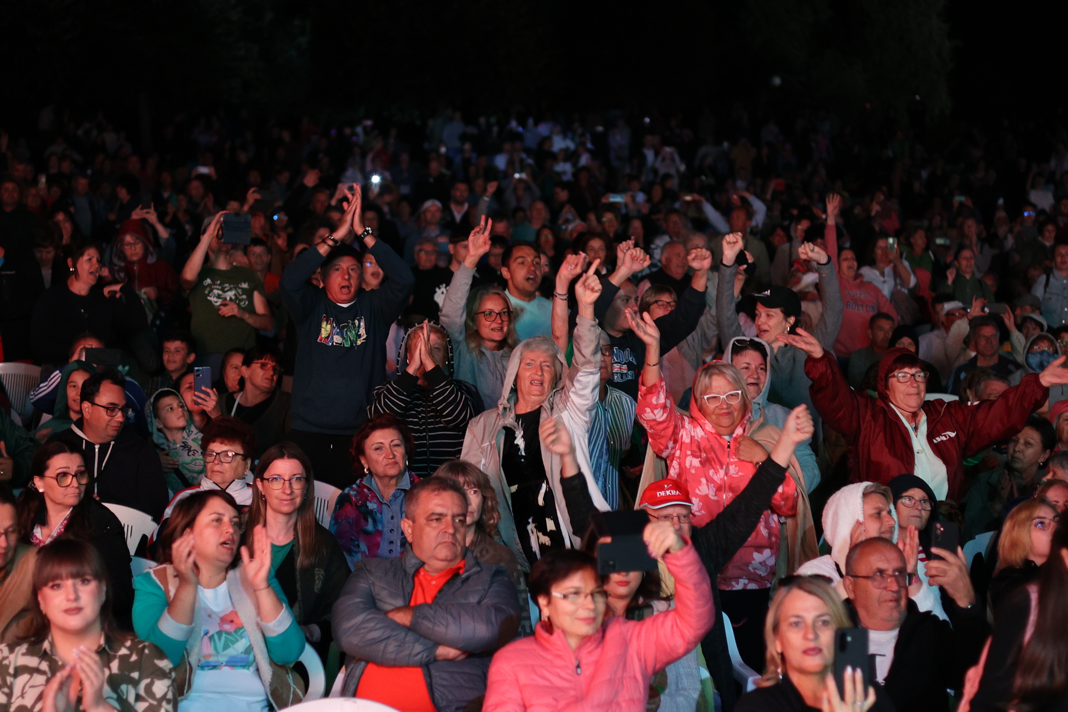 Record: Aproape 50.000 de spectatori la Festivalul Internaţional de Folclor de la Galaţi - FOTO