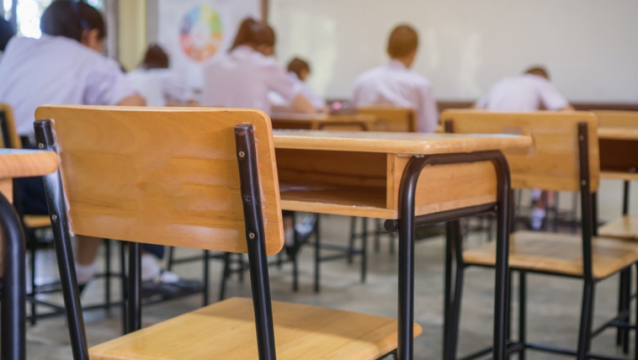 Educaţia la sacrificiu: Şcolile mici din Galaţi, înghiţite de austeritate