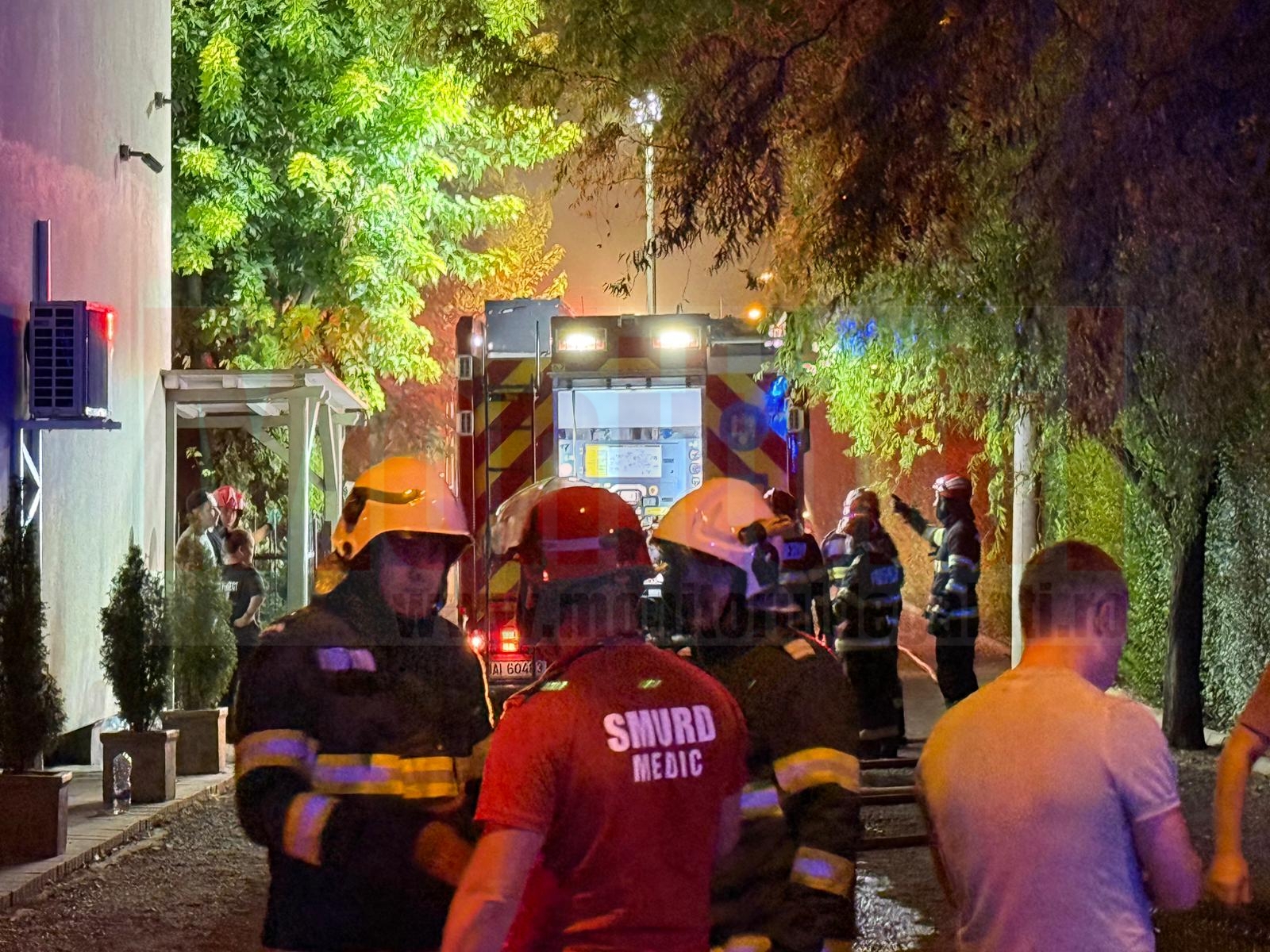 Galați: Incendiu puternic în Micro 17